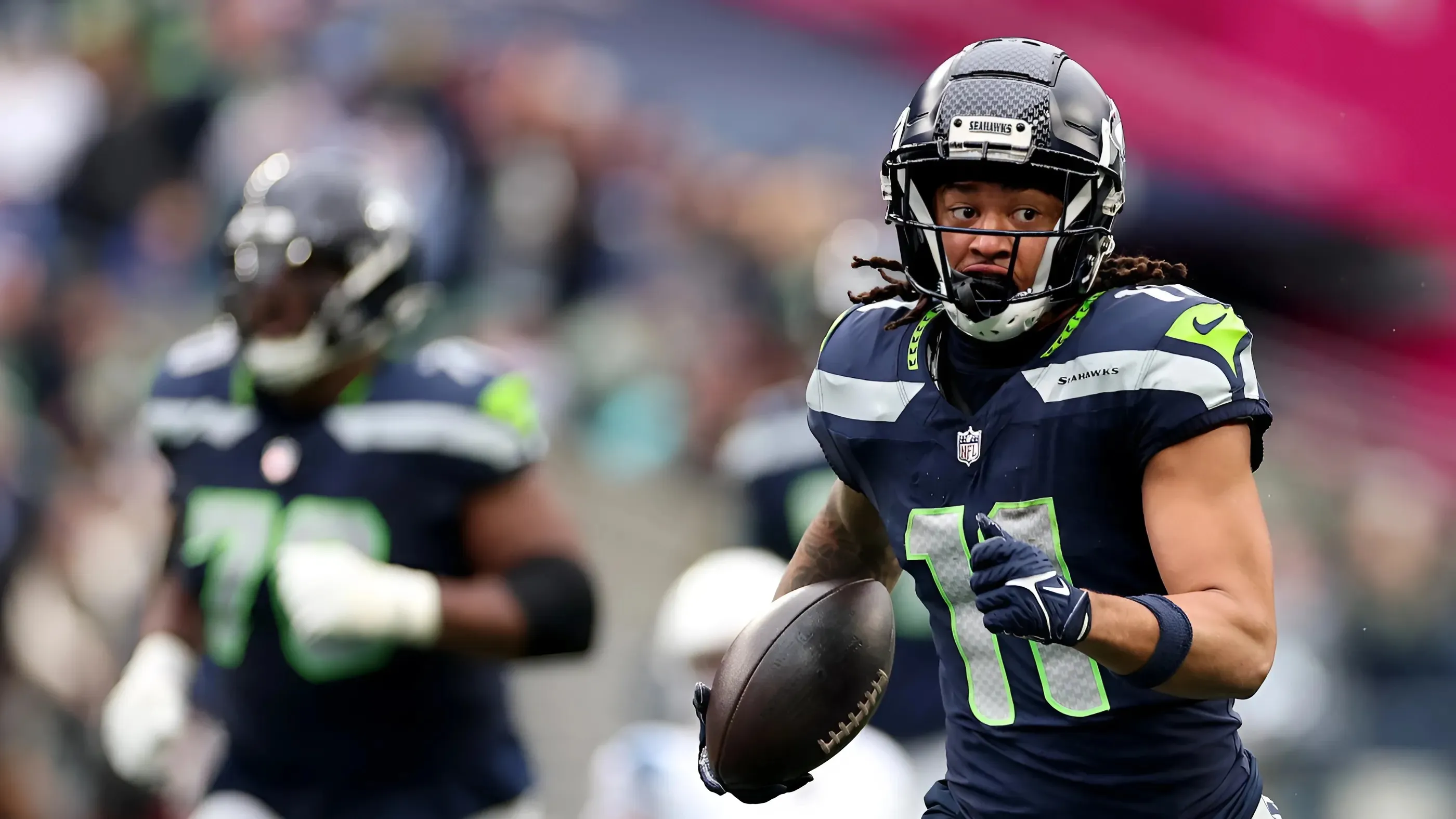 Studs and duds from Seahawks dominating Week 12 win against the Cardinals