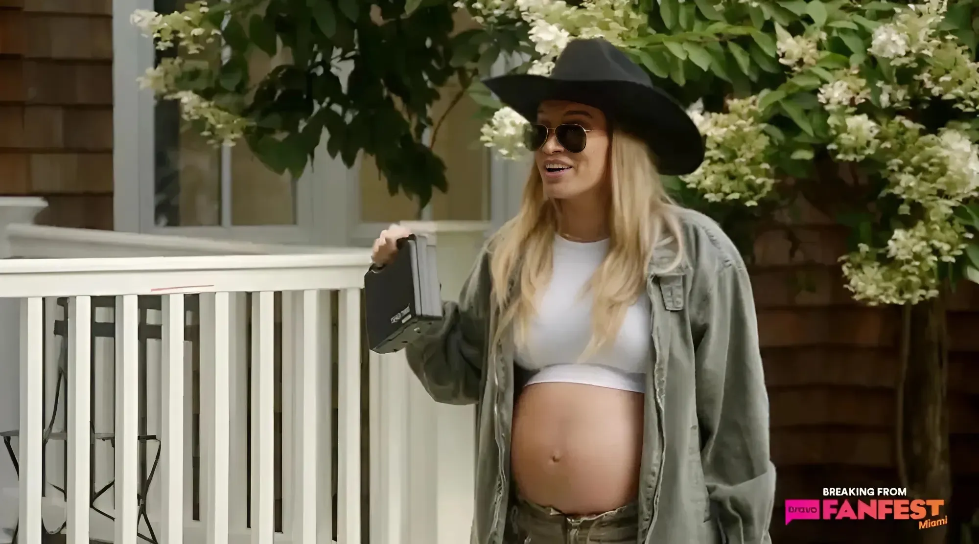 Lindsay Hubbard Puts ‘Summer House’ Costars to Pregnancy Test in 1st Look at Season 9