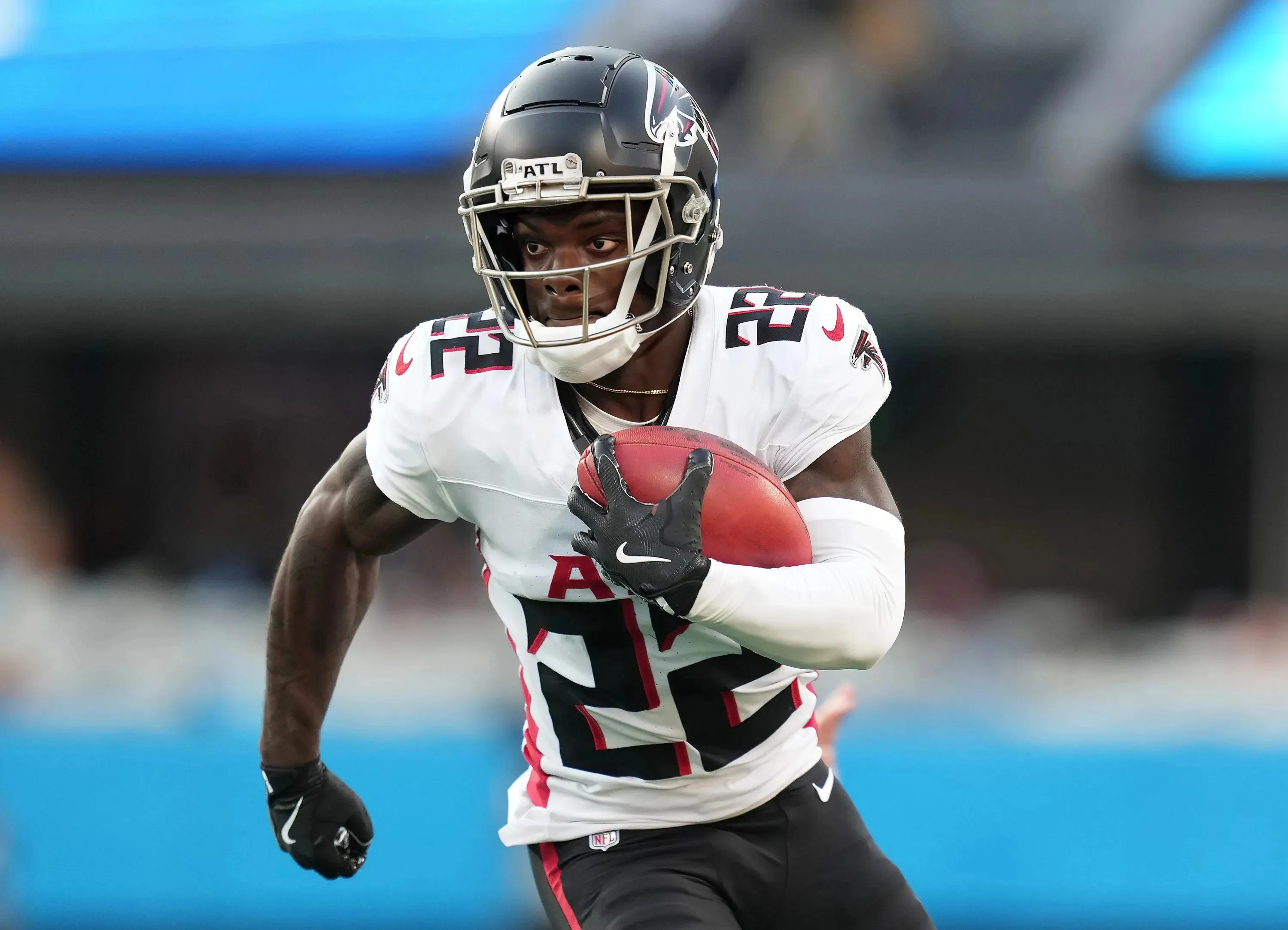 Falcons release depth chart for Week 13 game vs. Chargers