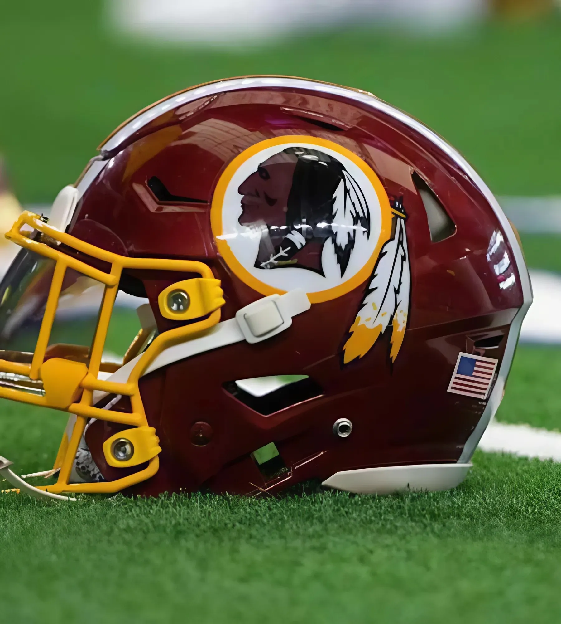 Commanders Urged to Consider Bringing Back Redskins Logo