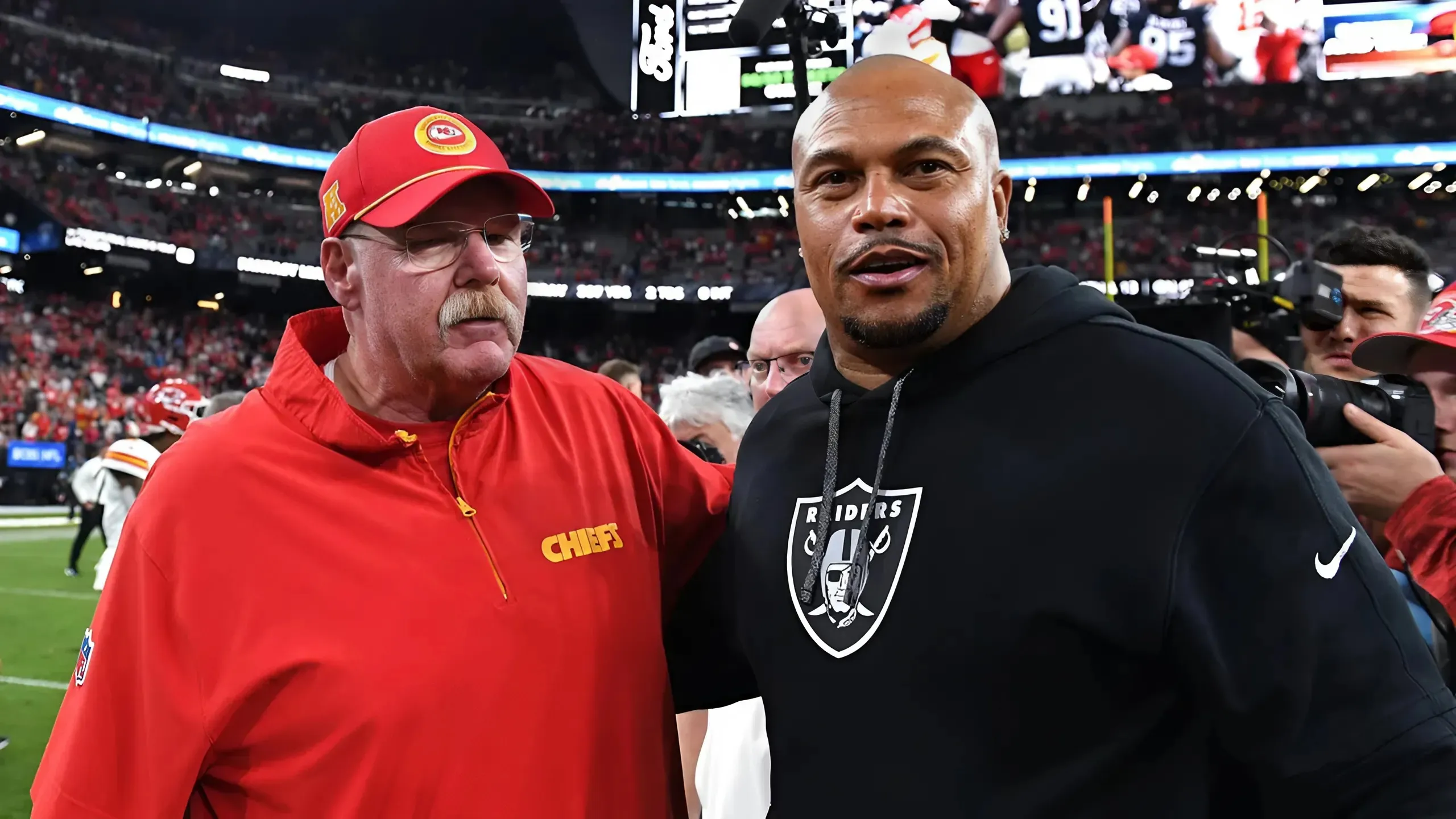 Antonio Pierce offers blunt assessment of Chiefs-Raiders: ‘Best team in football against the worst’