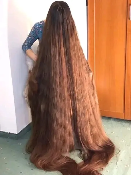 –She hasn’t cut her hairs for 20years, even though her husband begged her to. Then, one day, she finally gave up and cut her hair! Better sit down before you see what this woman looks like today: – Check the comment –She hasn’t cut her hairs for 20years, even though her husband begged her to. Then, one day, she finally gave up and cut her hair! Better sit down before you see what this woman looks like today: – Check the comment