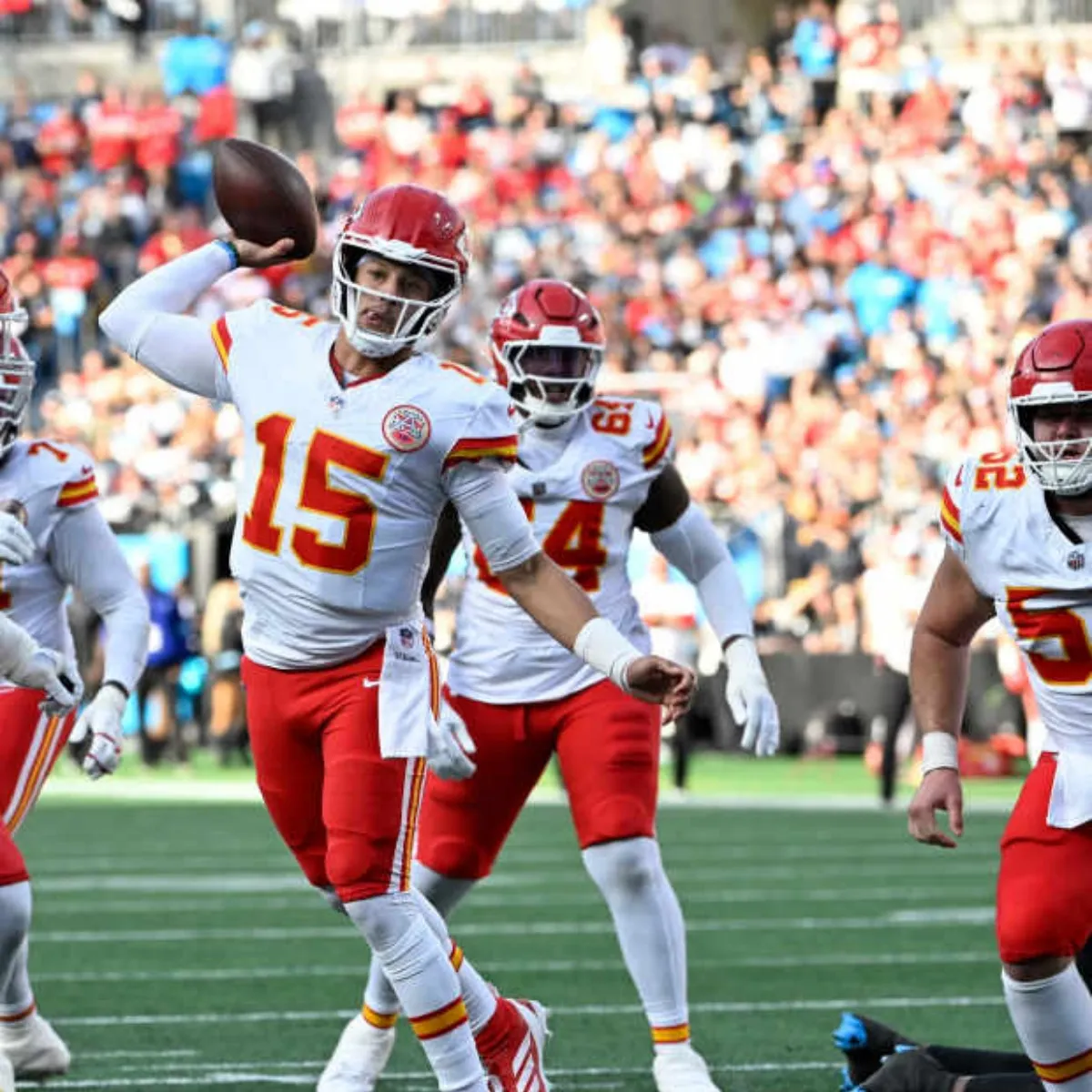 Chiefs replace Travis Kelce, support Patrick Mahomes in 3-round 2025 NFL Mock Draft