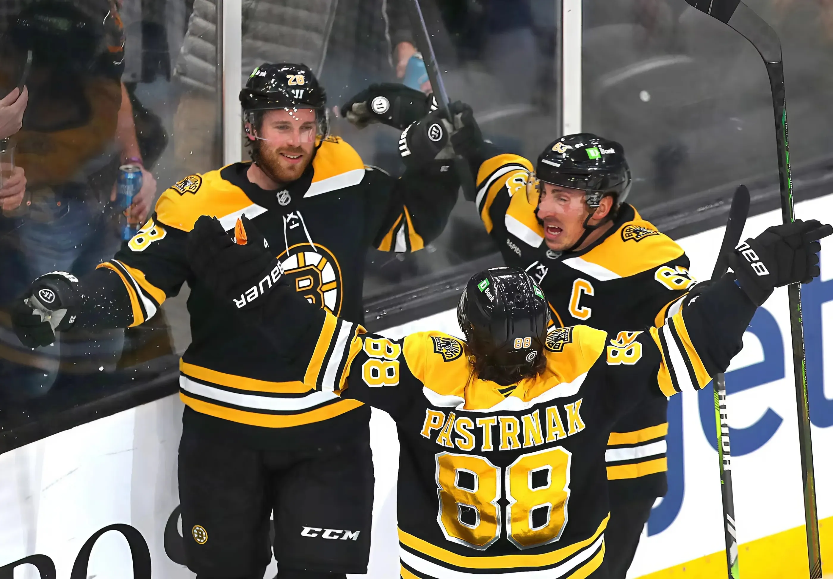 Bruins 'starting to come together,' battle Red Wings next