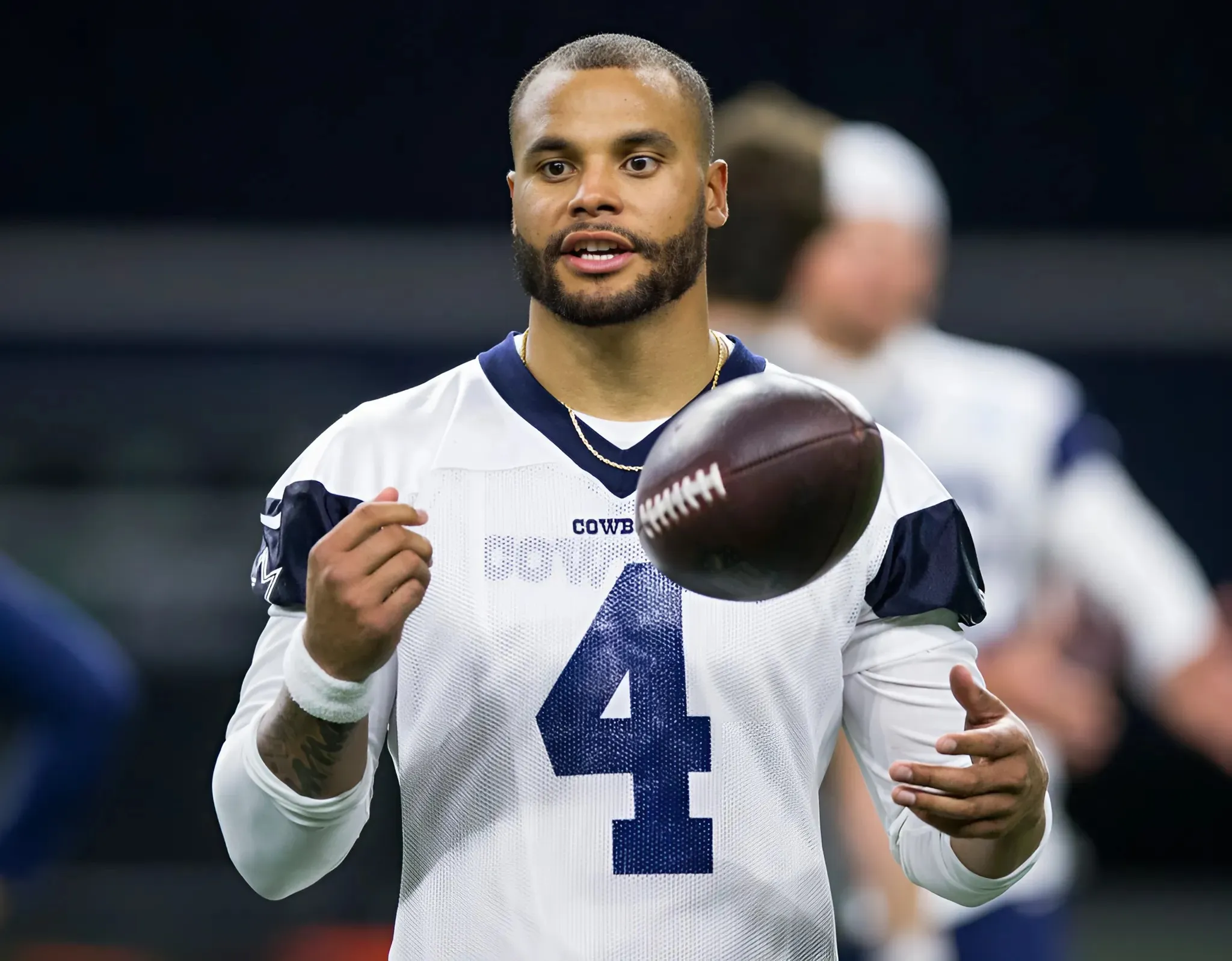 Cowboys Dak Prescott Hits Back at Jerry Jones Over Free Agency