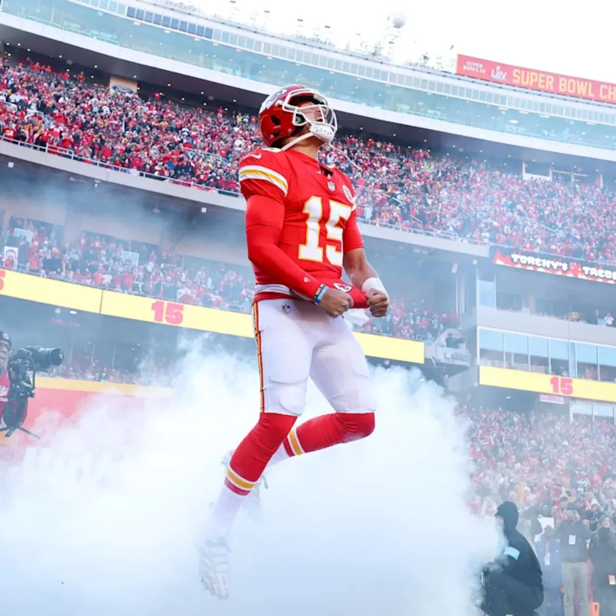 KC Chiefs QB Patrick Mahomes weighs in on latest NFL controversy that some are blaming him for