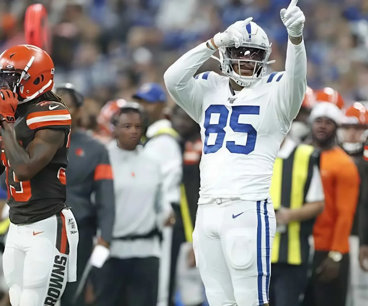 Former Colts Tight End Eric Ebron Retires