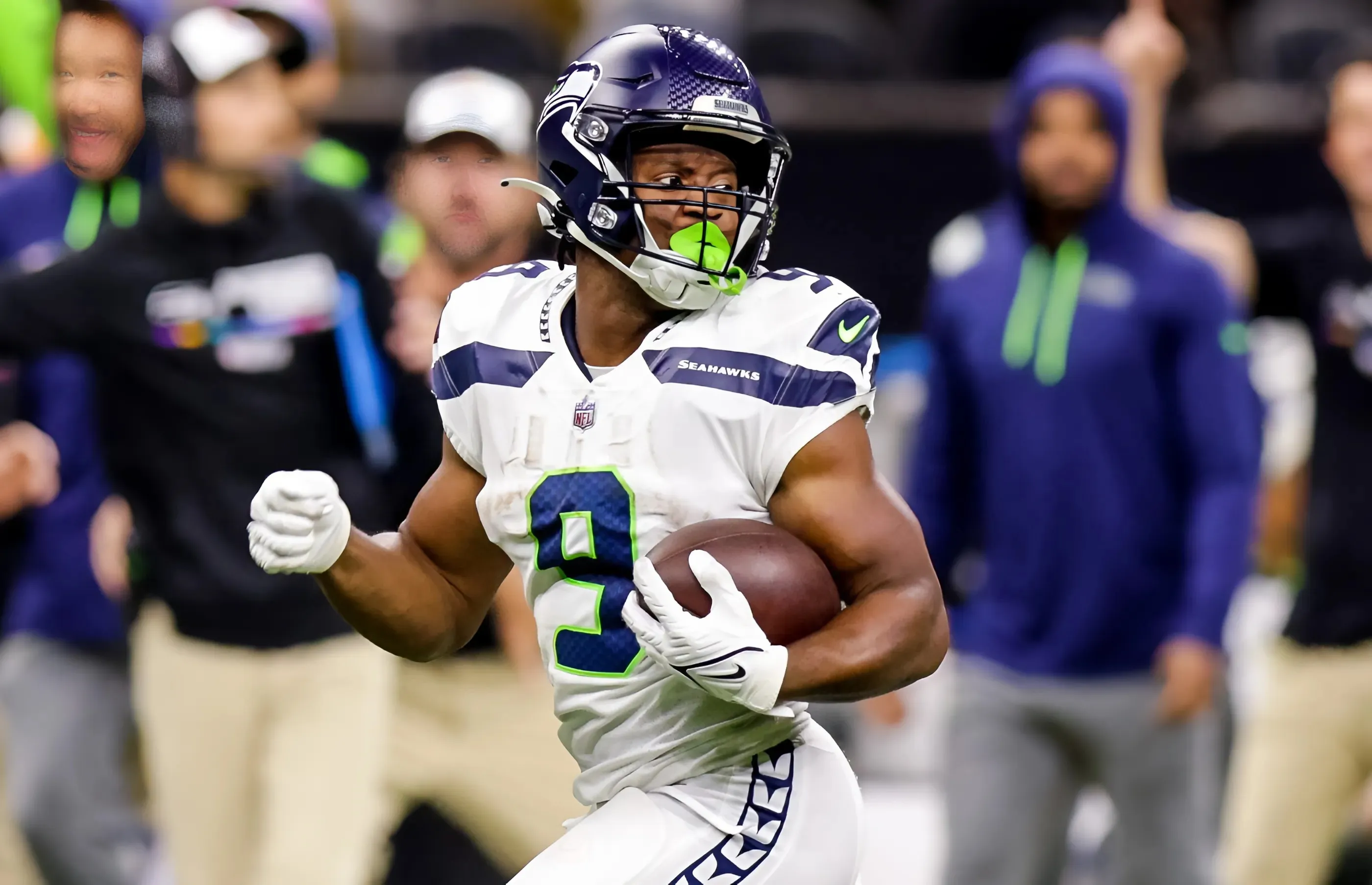 Seahawks make running back move with Kenneth Walker out for Week 14