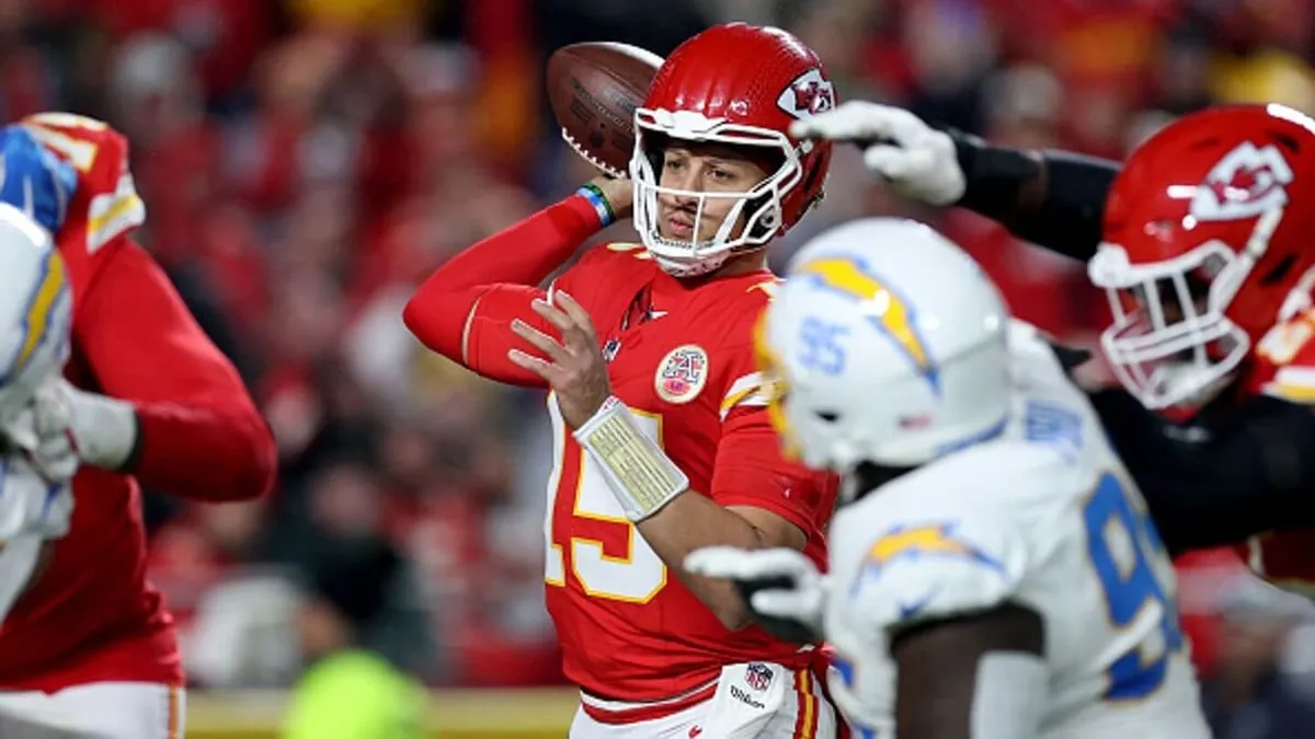 WATCH: Kansas City Chiefs hit game-winning FG in off uprights for another improbable win