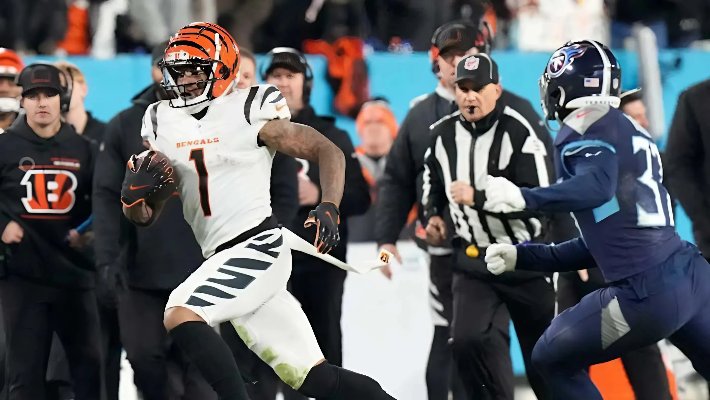 Cincinnati a Five-Point Road Betting Favorite Against Tennessee Titans