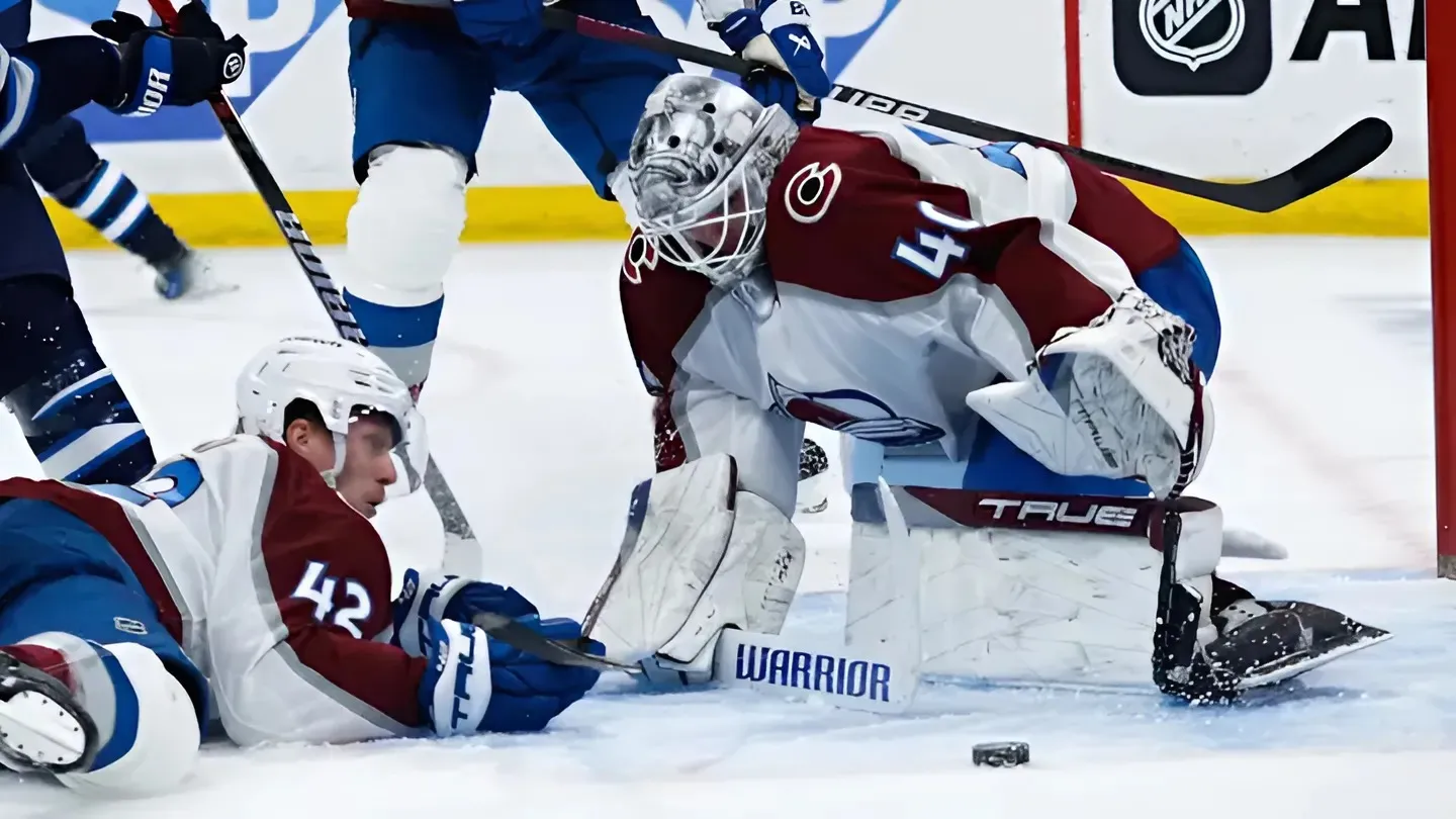 Avalanche heating up, finish road trip at Penguins