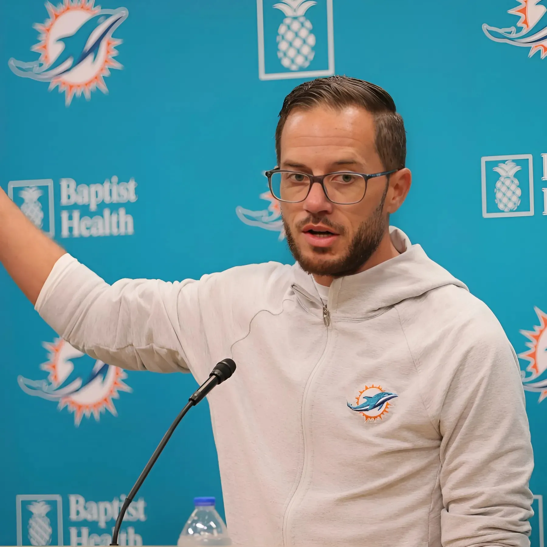 NFL Rumors: Mike McDaniel's Dolphins Future Eyed by Insiders If Season Ends 'Badly'