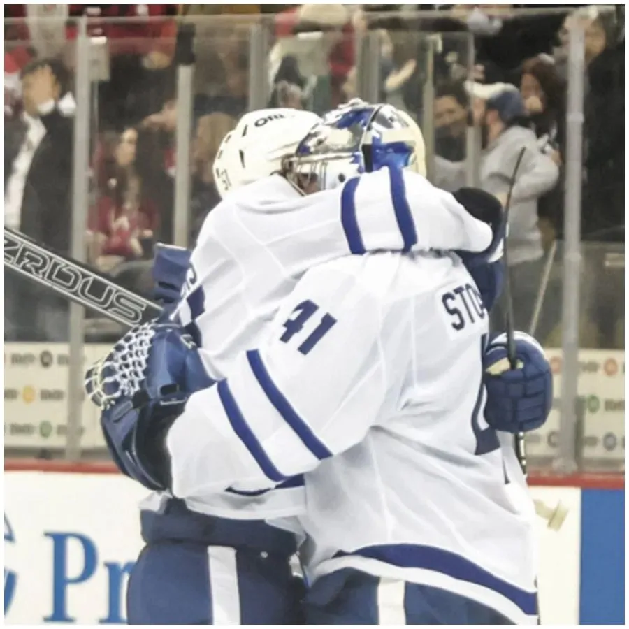 Maple Leafs Steal 2-1 Win From Devils