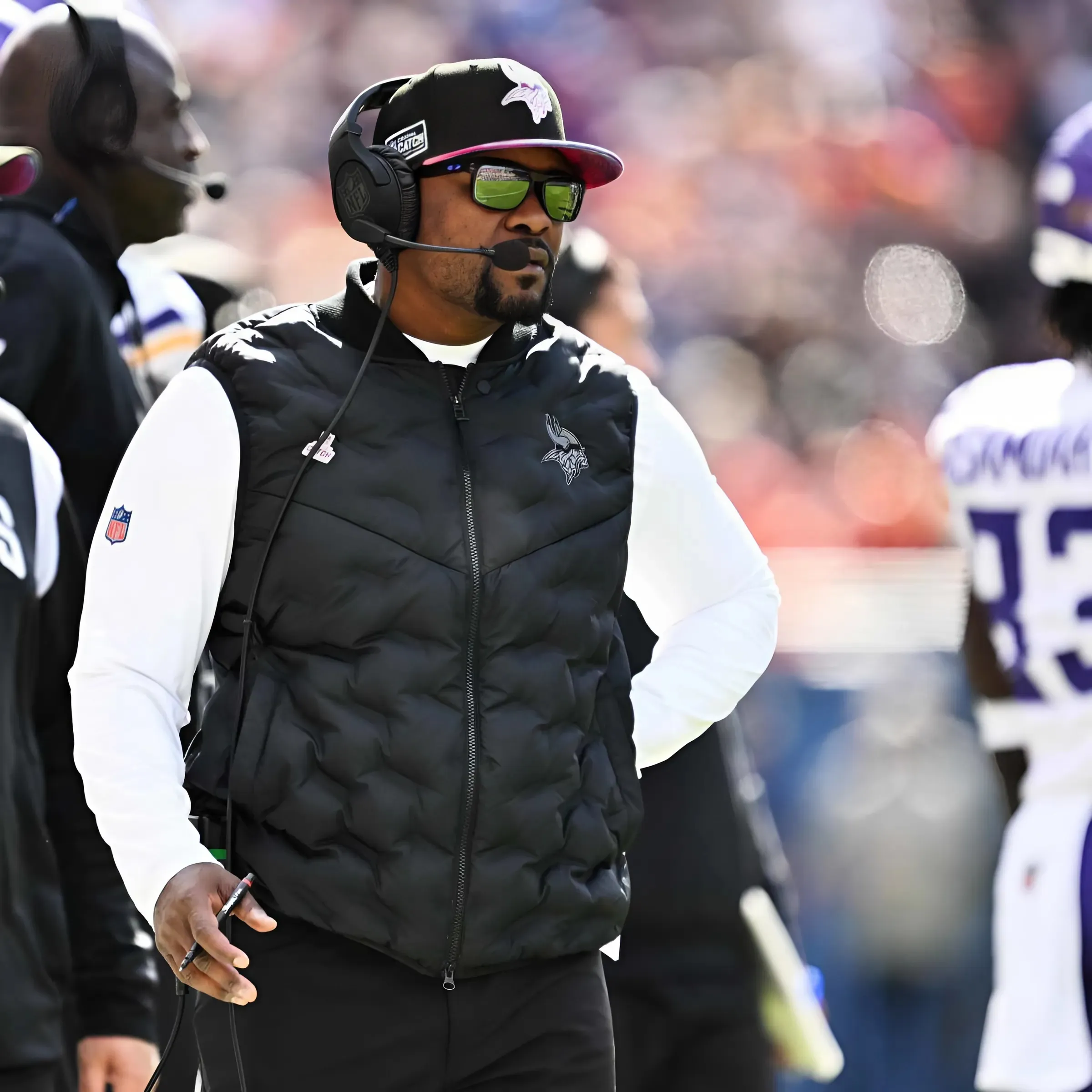 Bears Eyeing Vikings’ Brian Flores as Next Head Coach, Insider Says