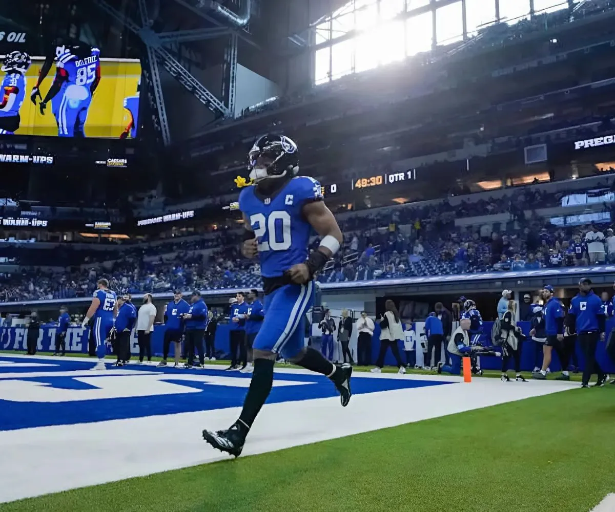 Colts Defender Receives Strong Statement from Gus Bradley