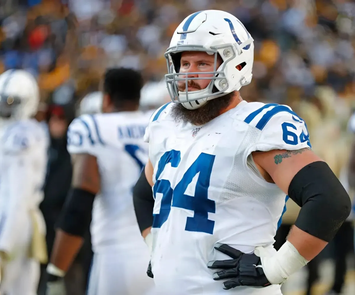 Mark Glowinski has given banged-up Colts OL the presence they didn't know they needed