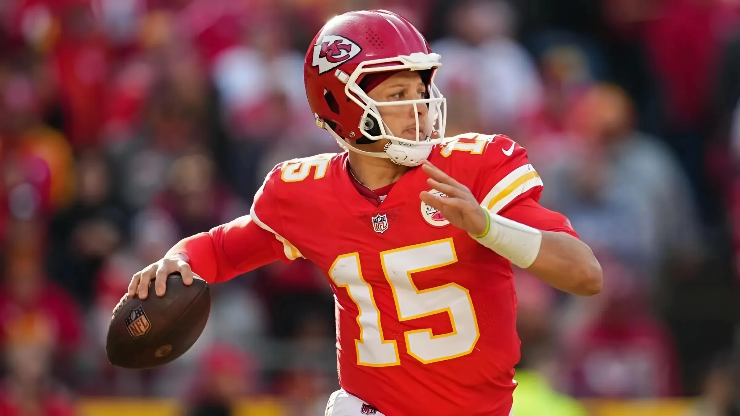 Chiefs’ Patrick Mahomes Reacts to Hollywood Brown Return With Cryptic Post