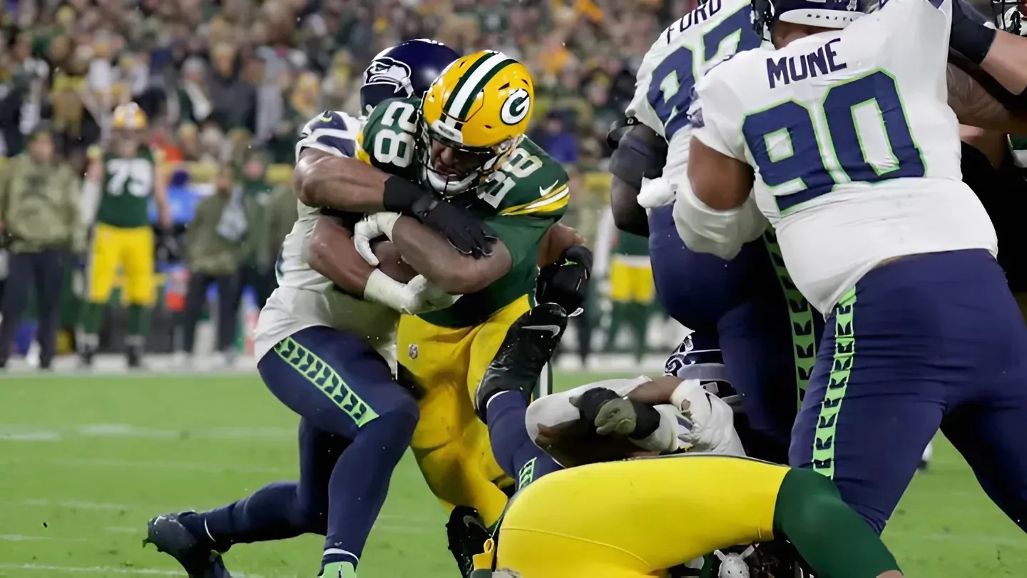 “Didn’t Expect That” Seattle Seahawks Handed Massive Disadvantage Vs Packers (Report)