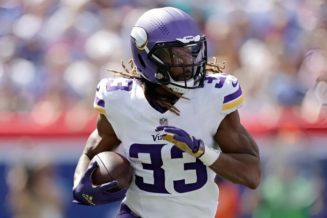 Vikings Predicted to Replace Aaron Jones With 30-TD Superstar