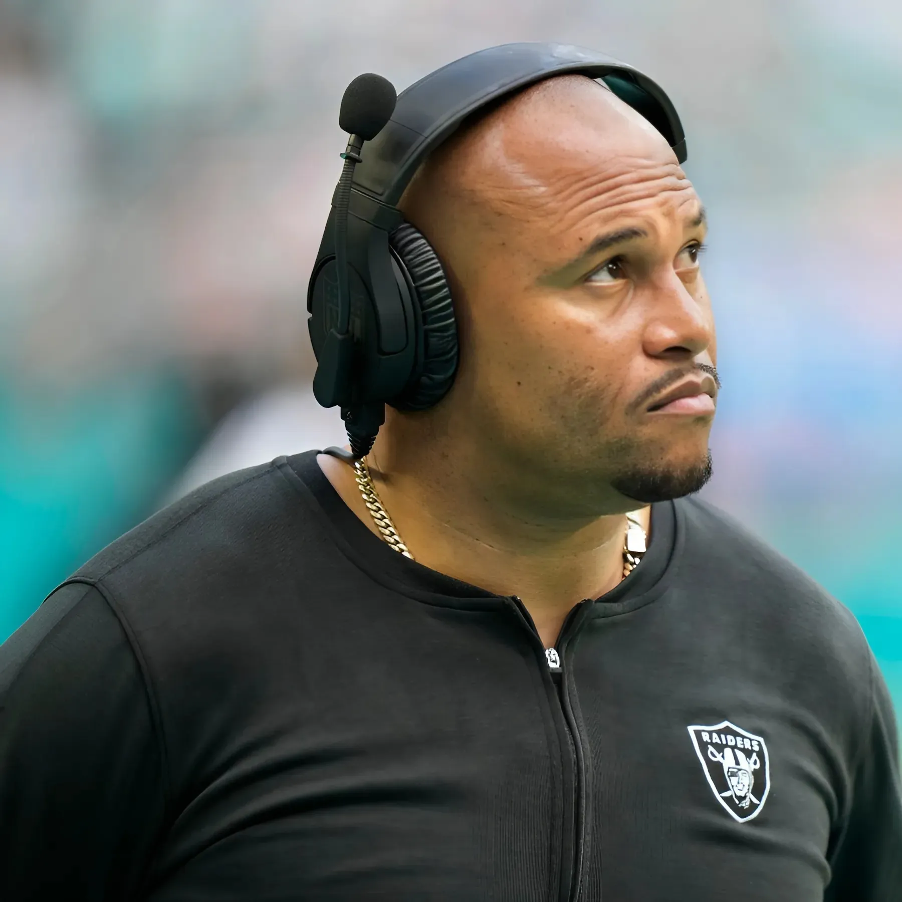 Raiders ‘Make a Lot of Sense’ for Highly-Touted HC as Antonio Pierce Replacement