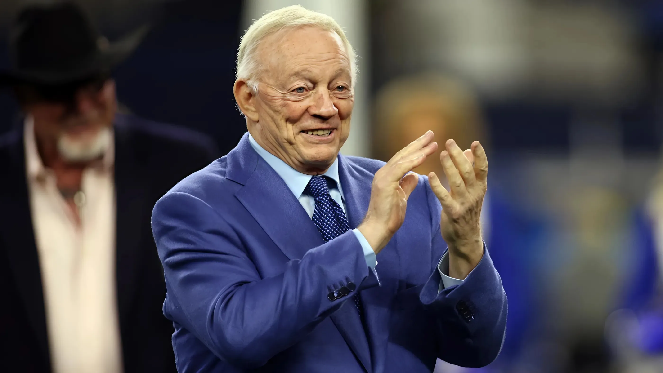 Jerry Jones makes promise he can't keep while deflecting questions on tanking