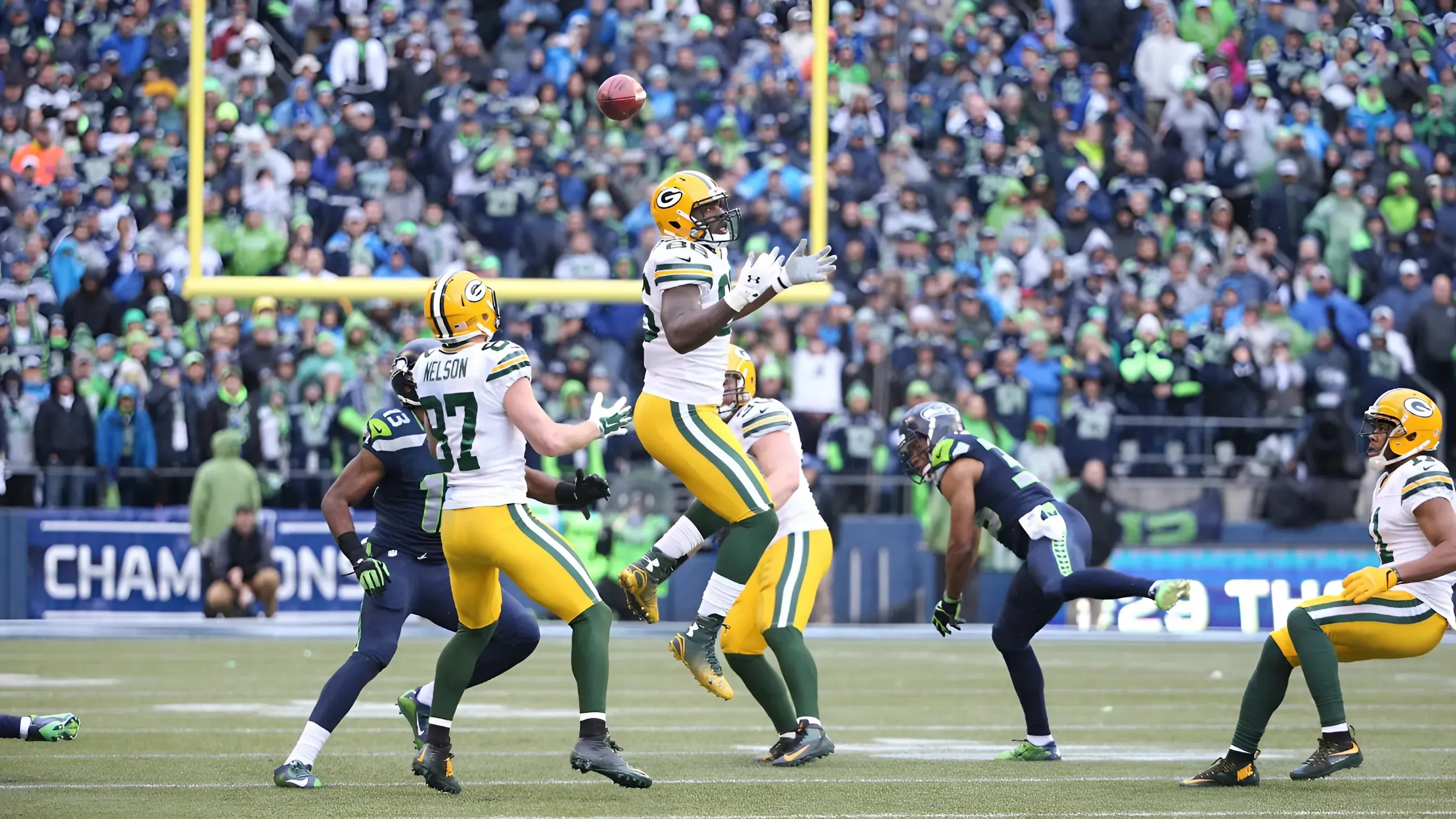 History of Seahawks and Packers features some ridiculously drama-filled games