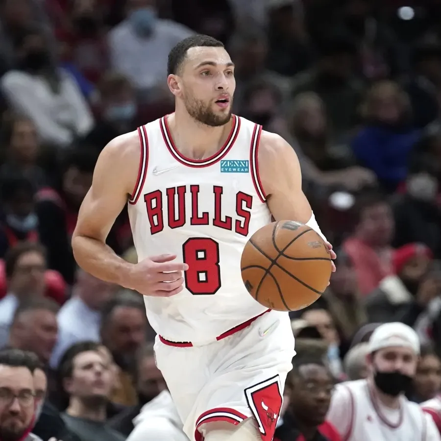 Lonzo Ball’s Alley-Oop to Zach LaVine in Bulls-Hornets Goes Viral