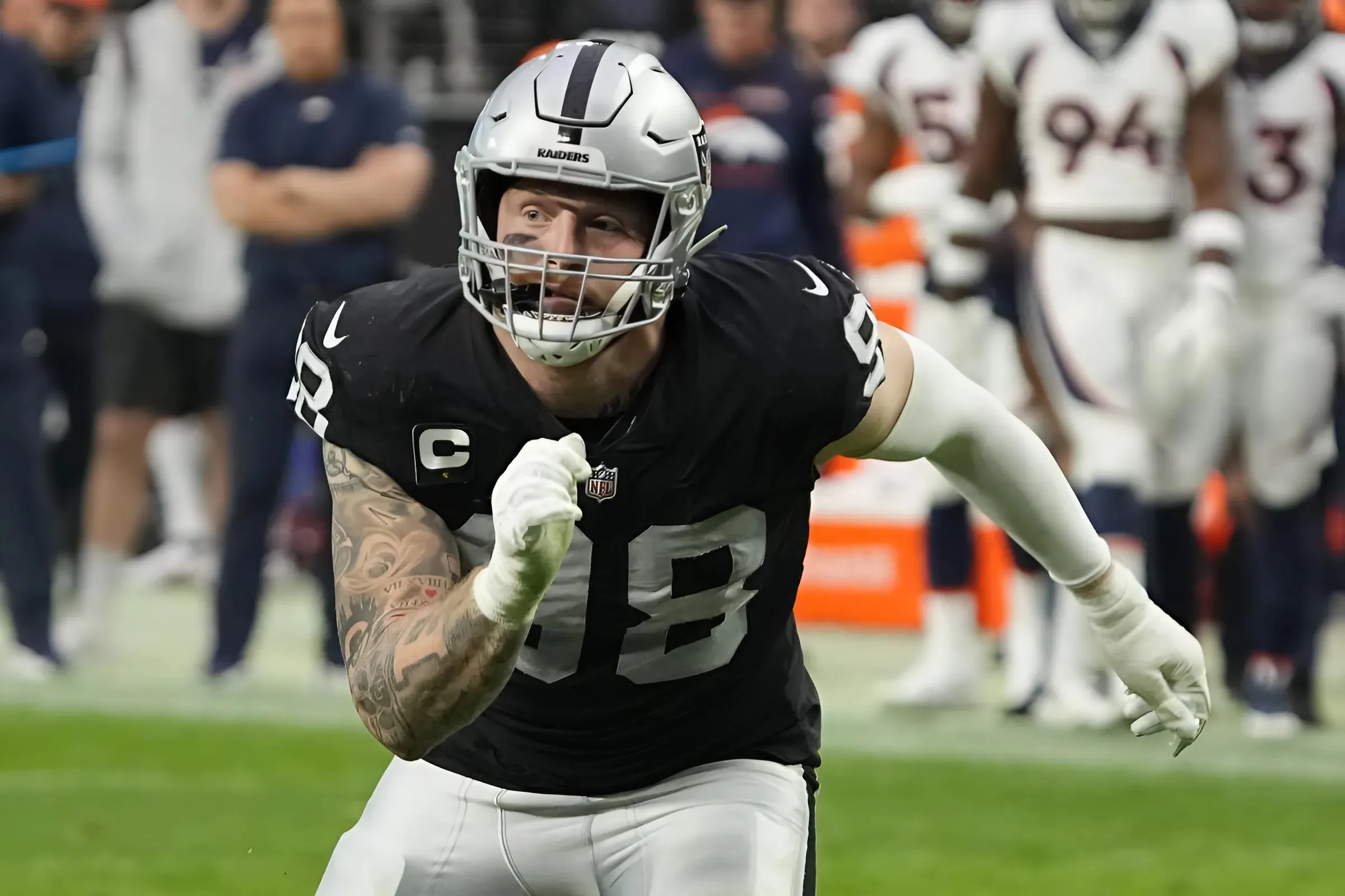 Raiders DE Maxx Crosby Breaks Silence on Injury News With Stern Message