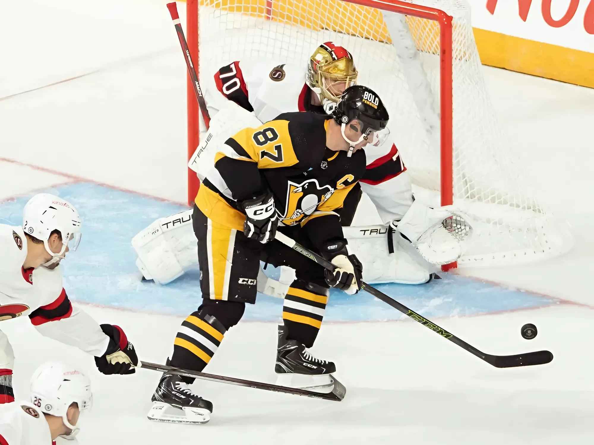 Sidney Crosby and the Penguins aim to tame the Senators