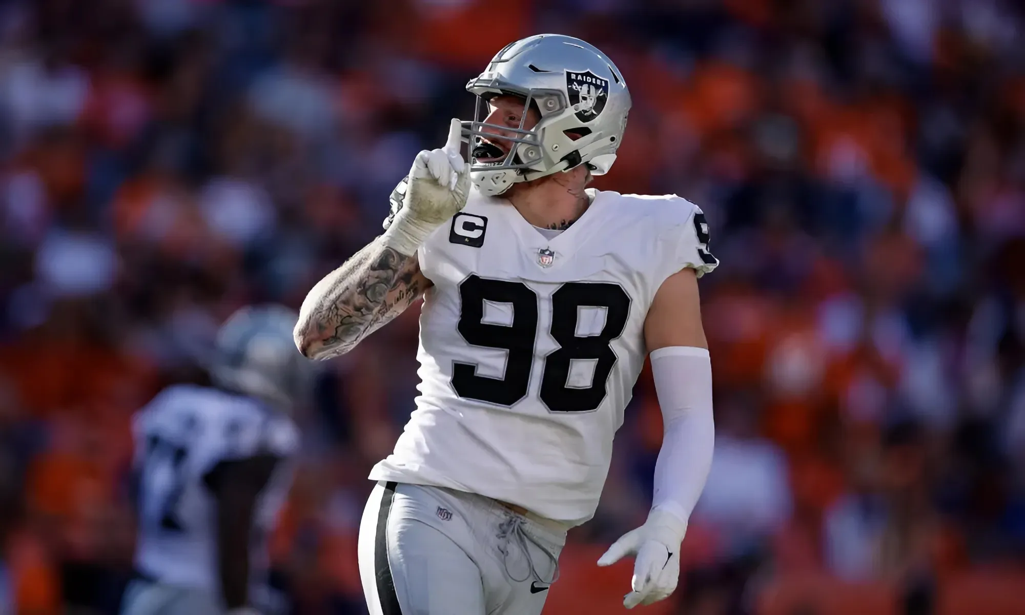 Raiders DE Maxx Crosby Breaks Silence on Injury News With Stern Message