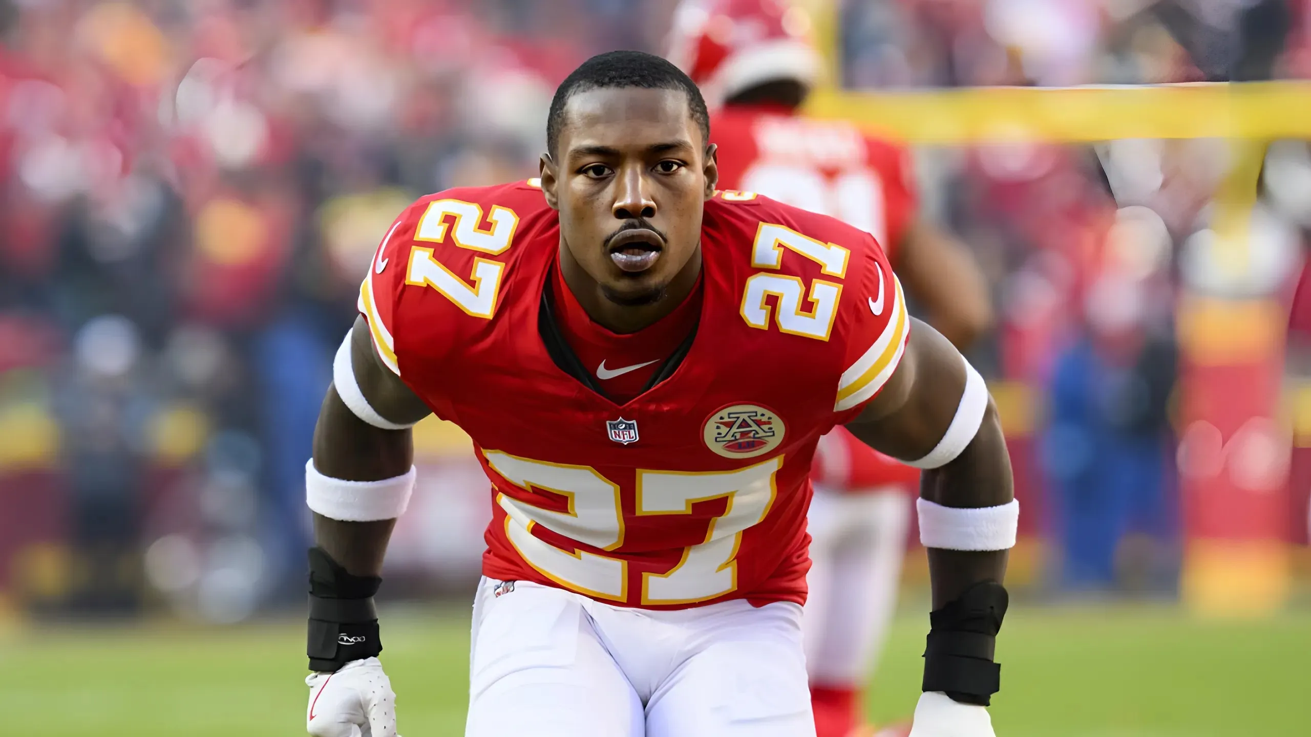 Chiefs Rule Out Starter After Being Helped to Locker Room