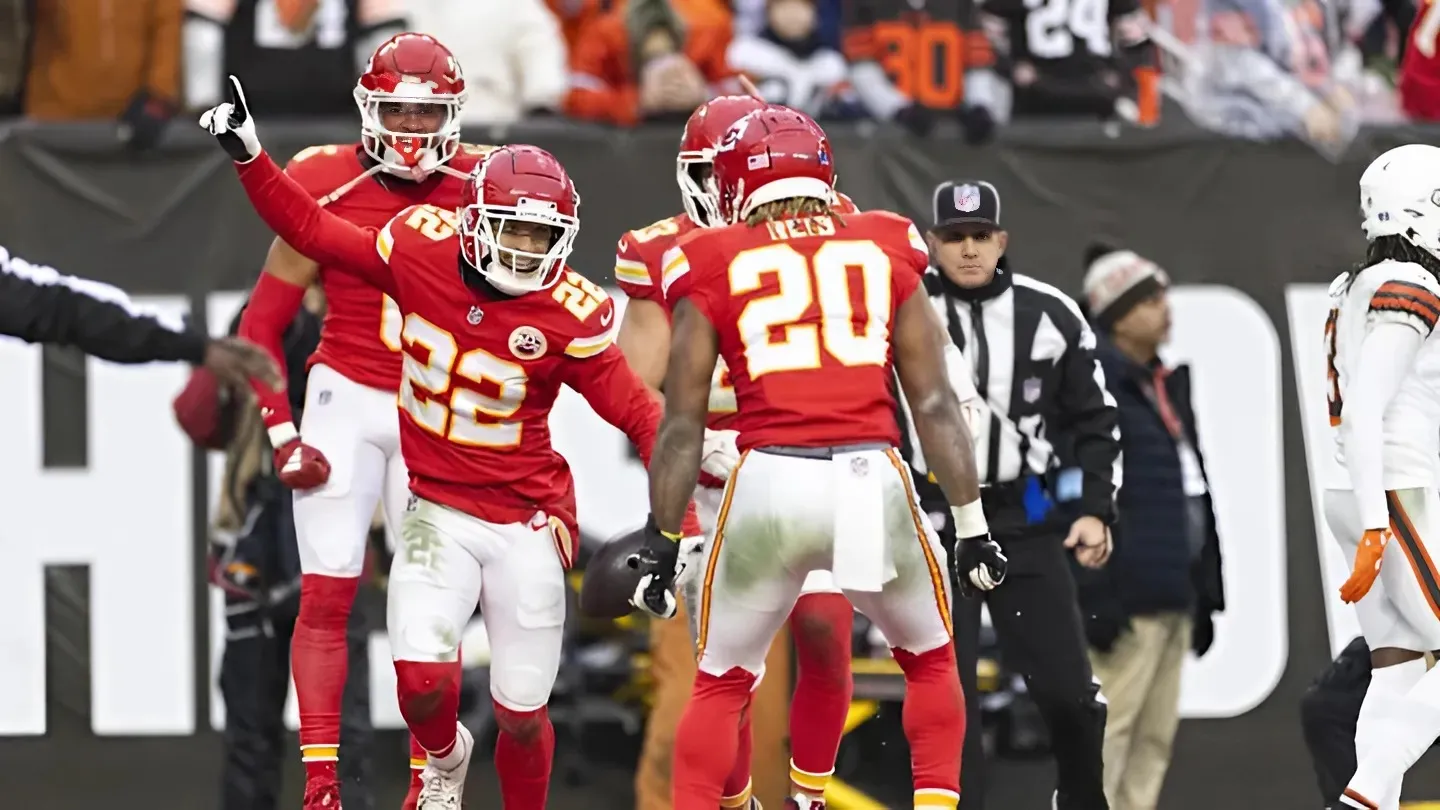 Chiefs DB Trent McDuffie used scoreboard to get first career interception