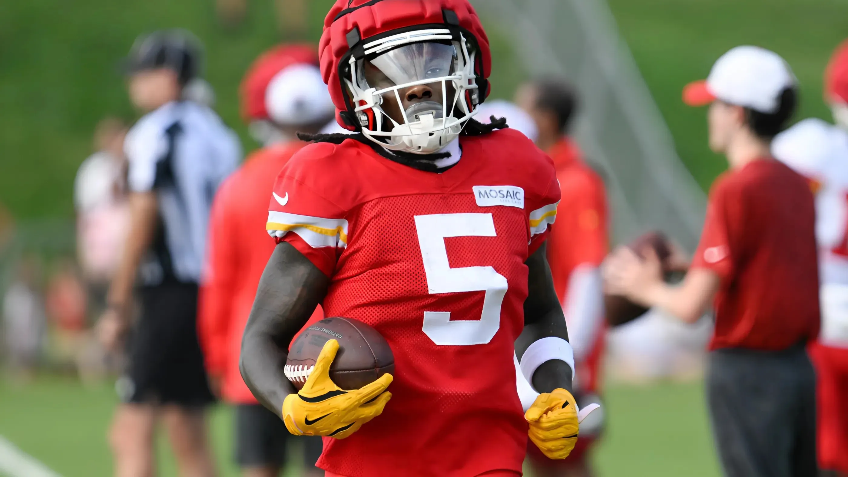 Insider: ‘Very Real Possibility’ Chiefs WR Makes Long-Awaited Return in Week 16