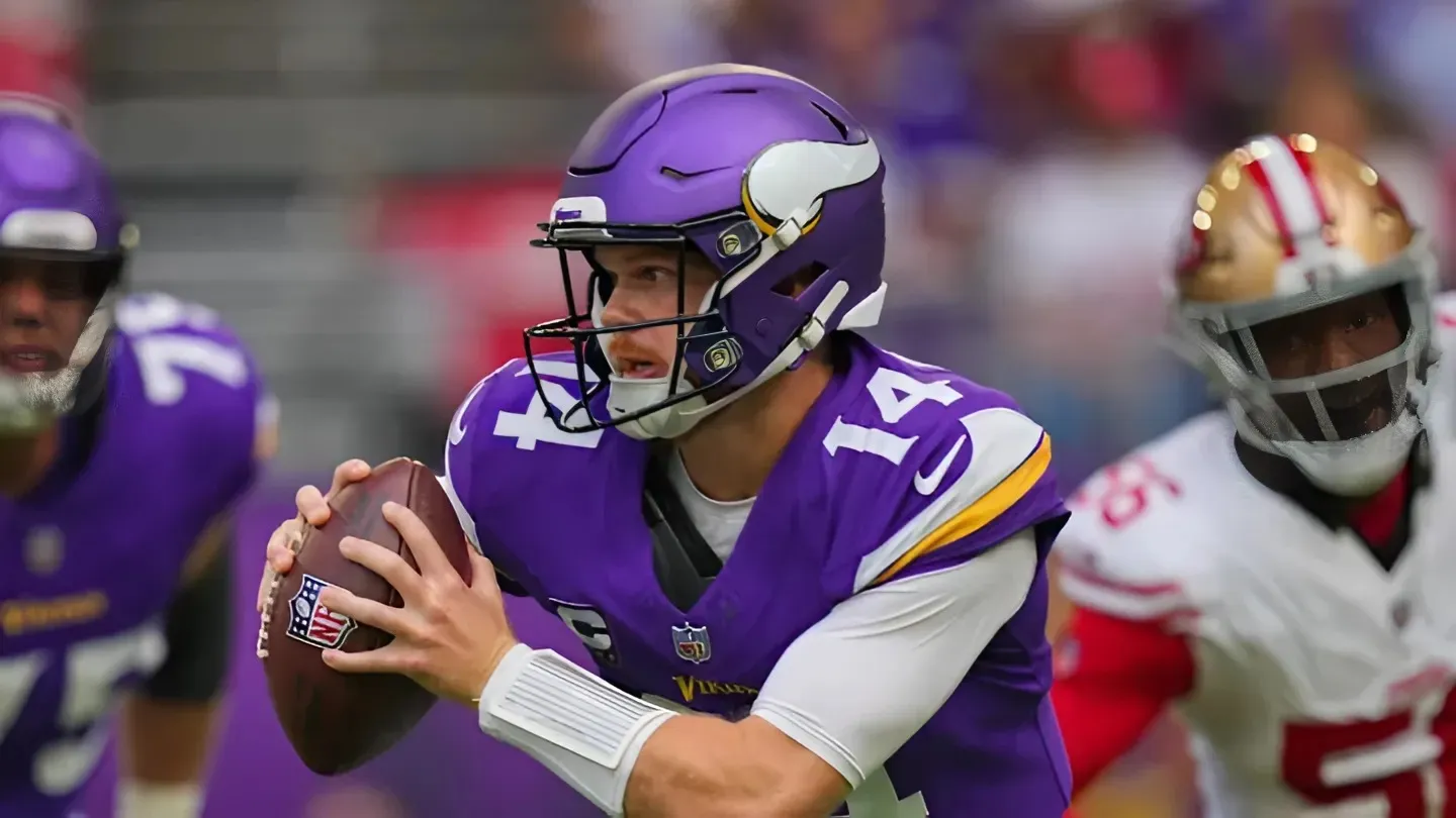 Vikings’ Sam Darnold Predicted to Outdo Award-Winning QB With Next Contract