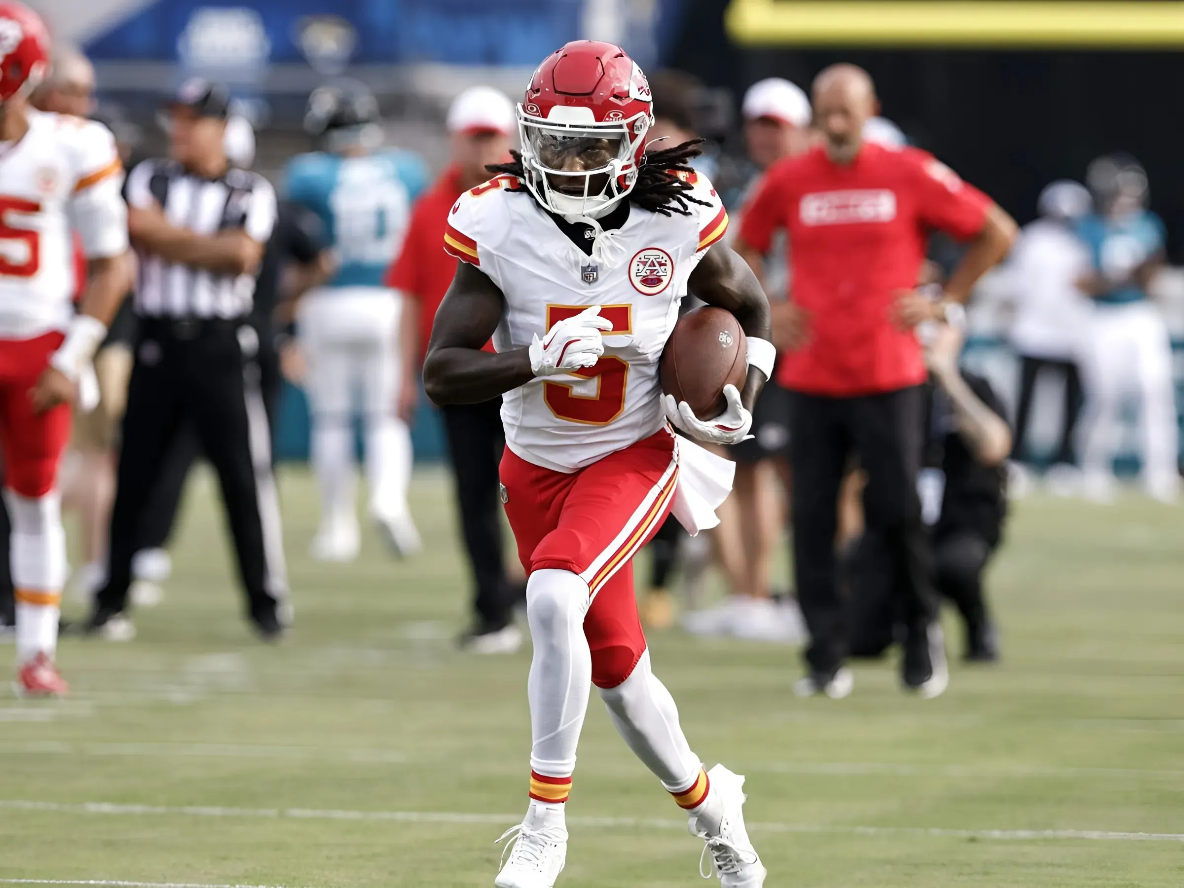 Insider: ‘Very Real Possibility’ Chiefs WR Makes Long-Awaited Return in Week 16