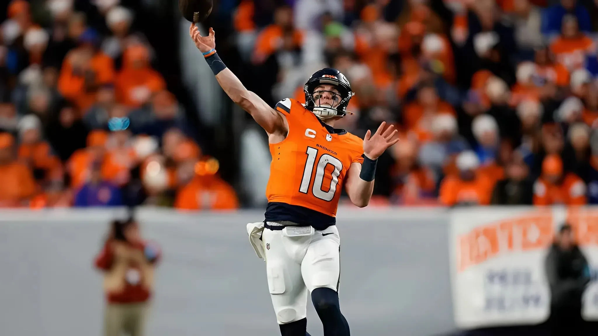 Courtland Sutton sounds off on 'BS' fans criticizing Bo Nix after a few bad plays