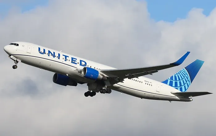 United Airlines’ U.K. ‘flight’ supports disadvantaged kids to meet Santa