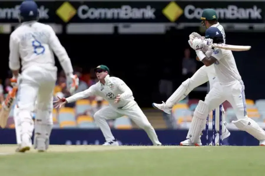 Australia remain on top despite KL Rahul's vigilant knock