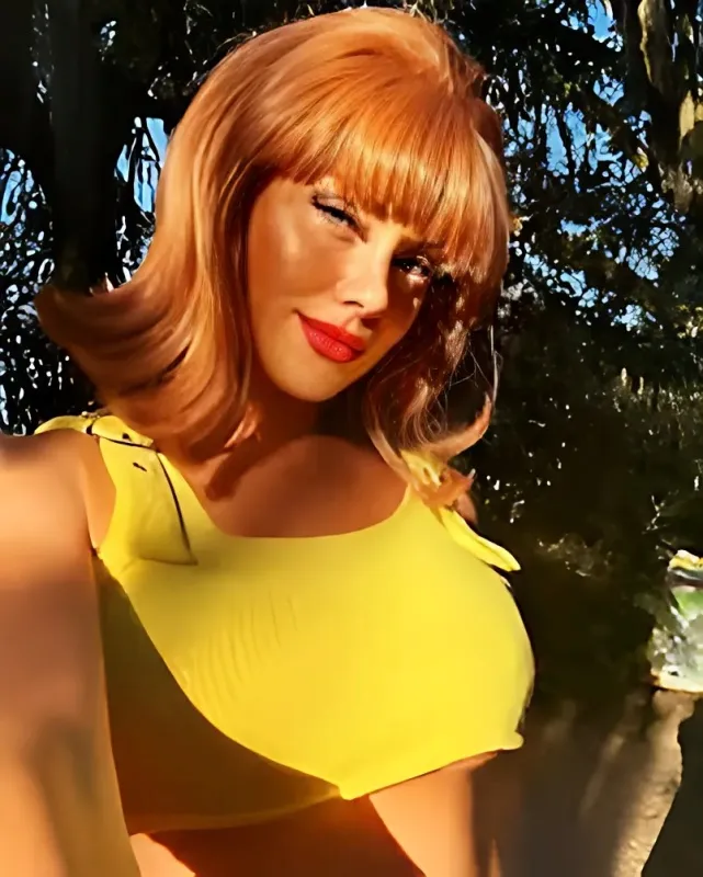 Jaw-Dropping Transformation: Kathryn Dennis Stuns Fans with New Bangs in This Must-See Photo - lulu