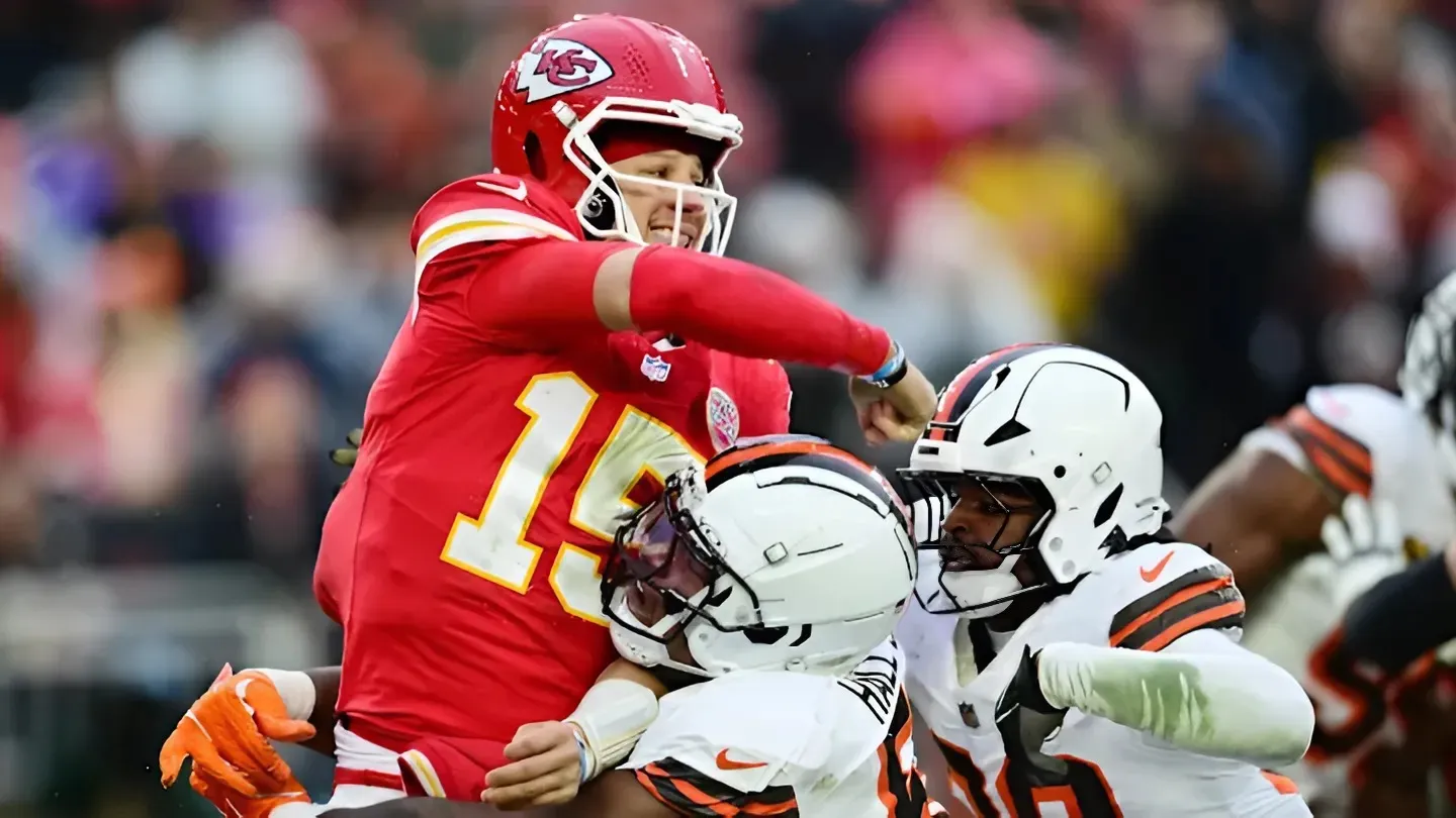 Insider Reveals Chiefs QB Patrick Mahomes’ Status for Week 16 vs Texans