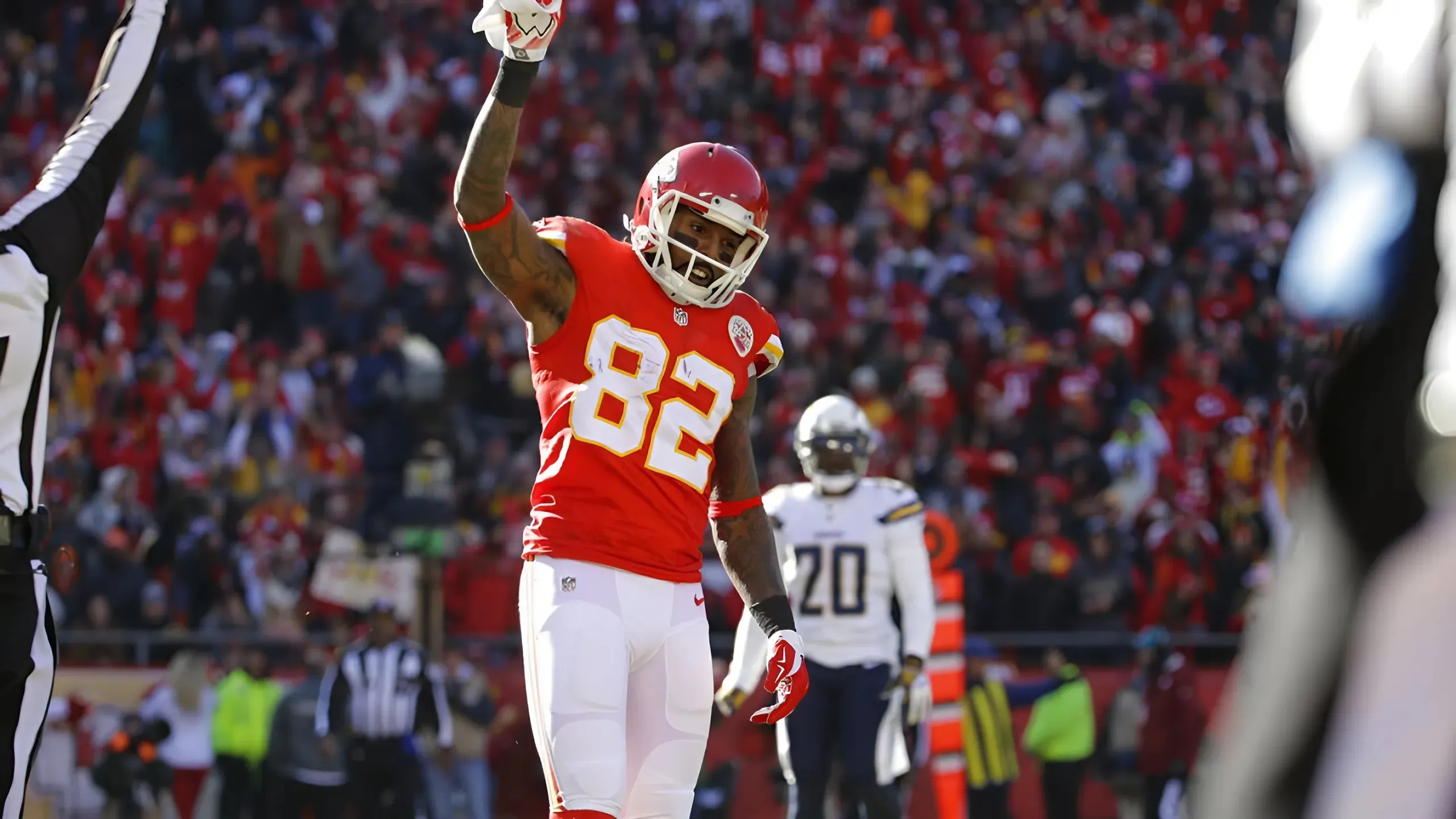 Chiefs tap former WR Dwayne Bowe for Saturday drum honoree