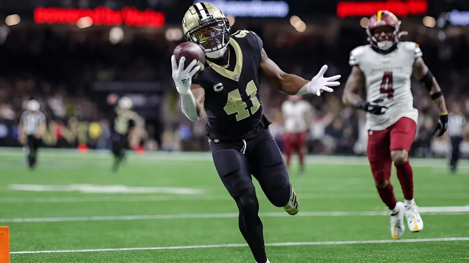 New Orleans Saints receive devastating injury update regarding offensive superstar