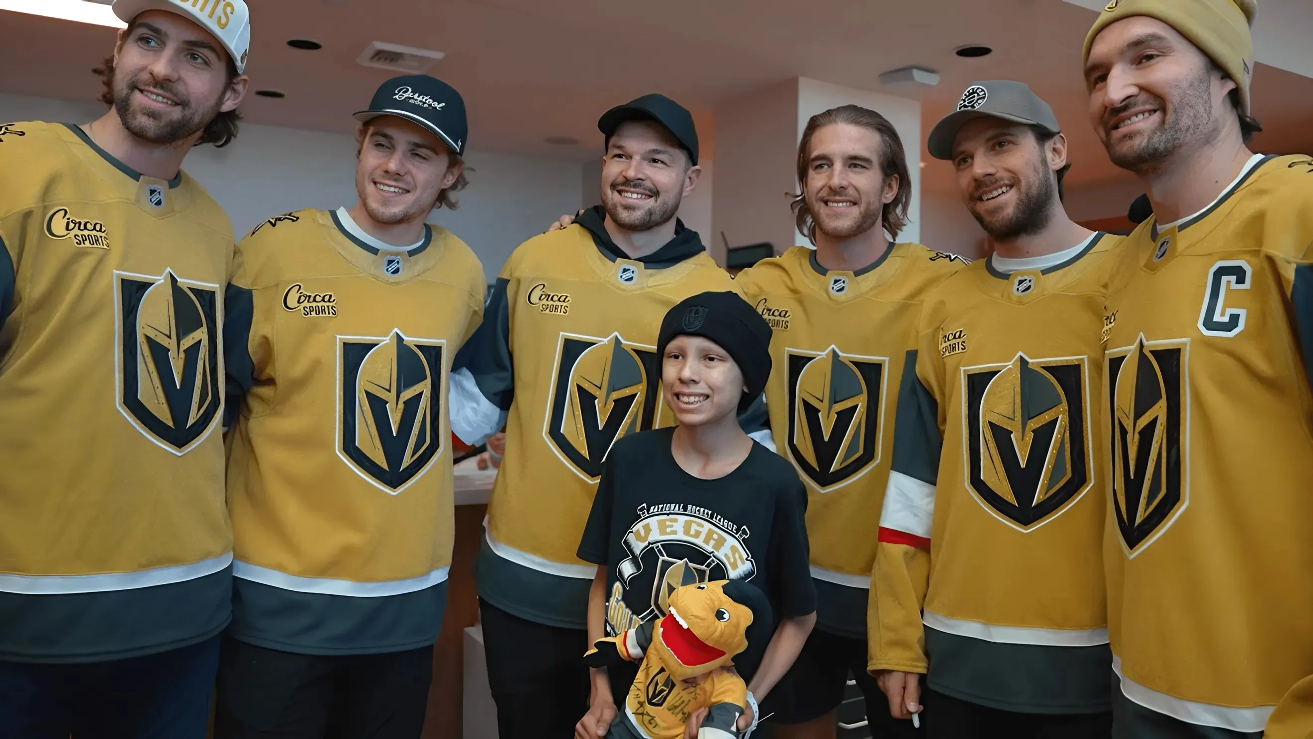 Vegas Golden Knights bring holiday cheer to pediatric patients