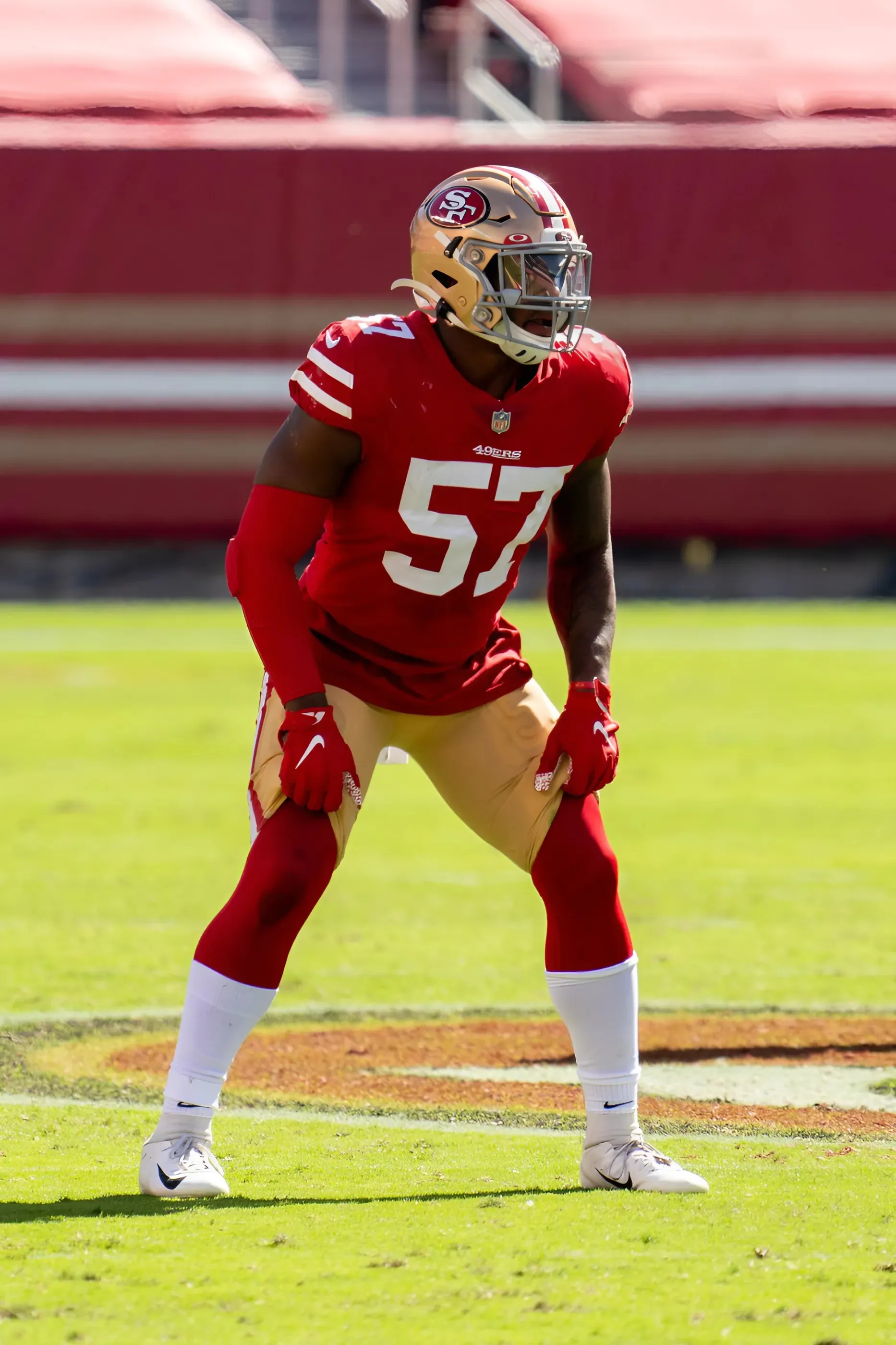 Dre Greenlaw wants some money, and John Lynch wants to keep him on the 49ers