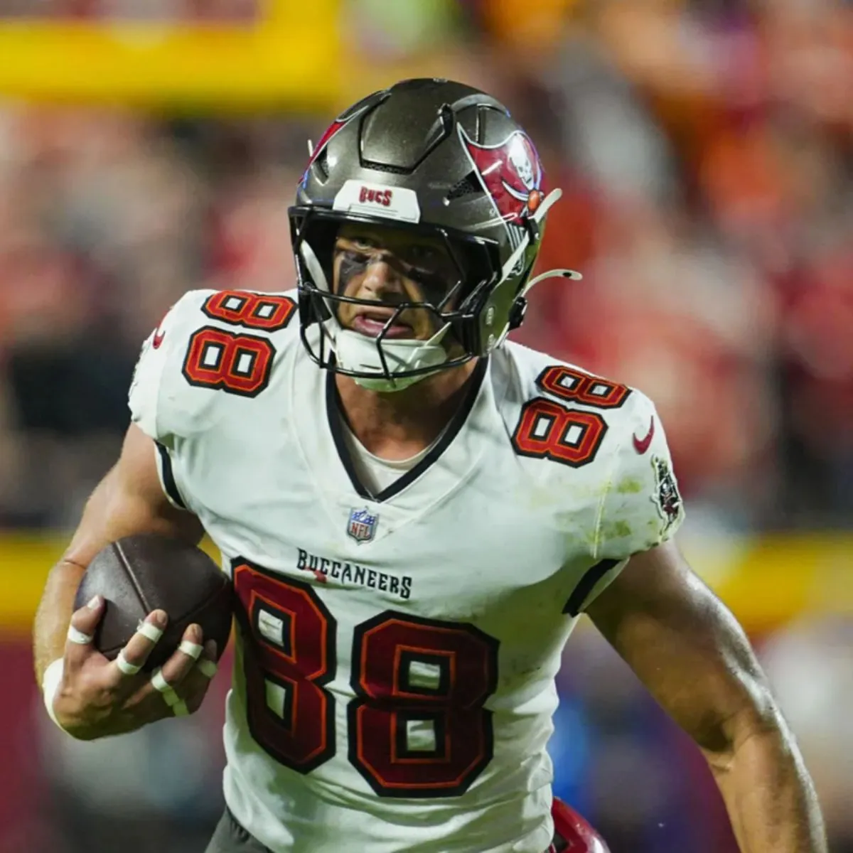 Could Cade Otton’s Injury Change The Bucs’ Run Game?