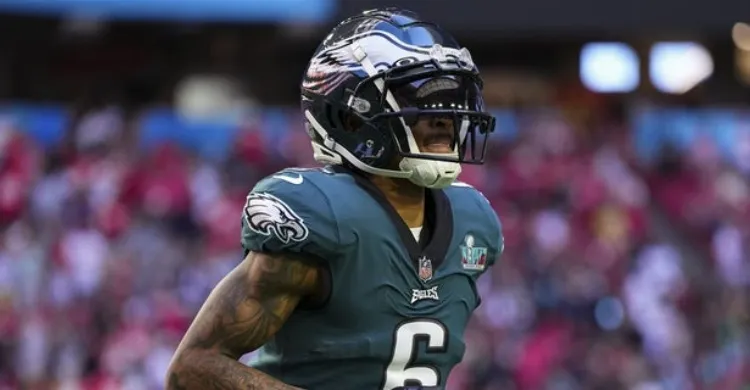 DeVonta Smith makes no excuses for late-game drop that prevented Eagles from clinching NFC East title