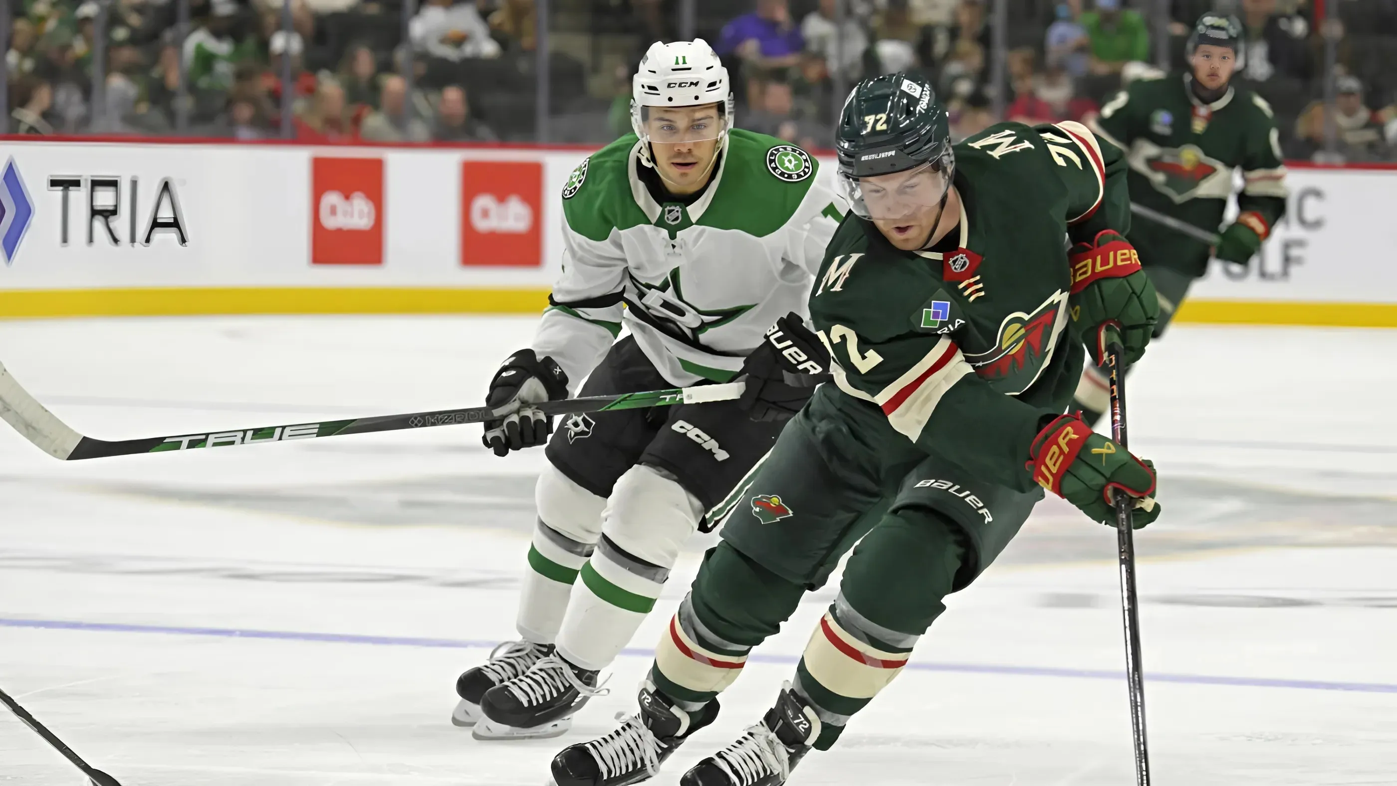 Wild Reassign Travis Boyd, Jesper Wallstedt