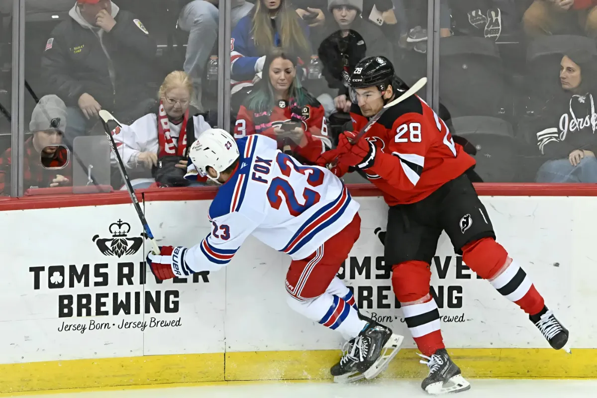 Rangers limp into break after another disastrous loss to rival Devils with Chris Kreider scratched-quang