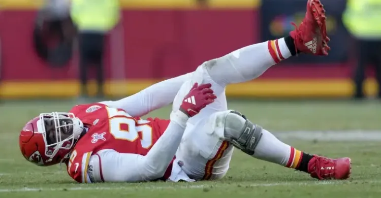 Chiefs Facing Tough Decision After Latest Chris Jones Injury Update