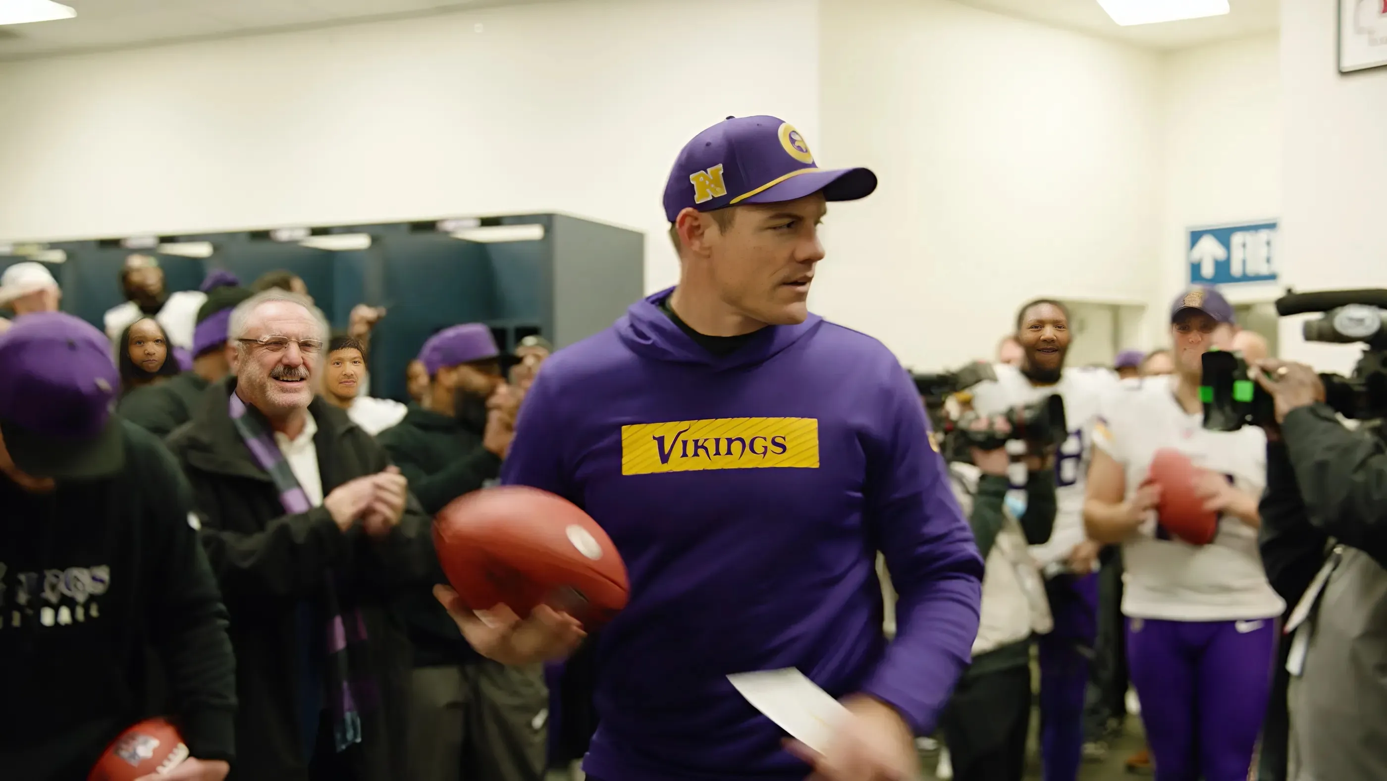 Video Catches Vikings Coach's Strong Message to Players in Locker Room